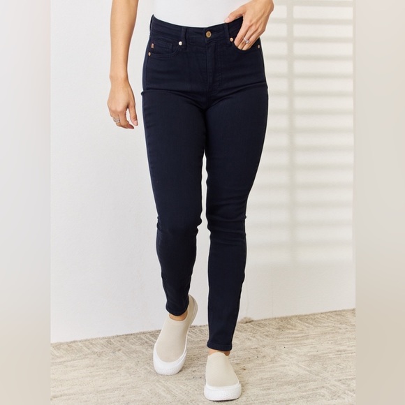 NEW Judy Blue PLUS + REG Size Northern Attitude Navy Tummy Control Skinny Jeans - Picture 4 of 9